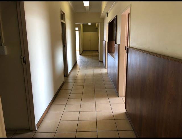 3,300M² WAREHOUSE FOR SALE IN GERMISTON CENTRAL